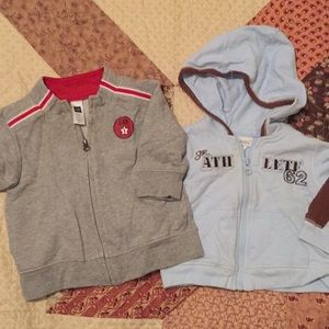 Baby Gap 3-6 month zip up sweatshirt!